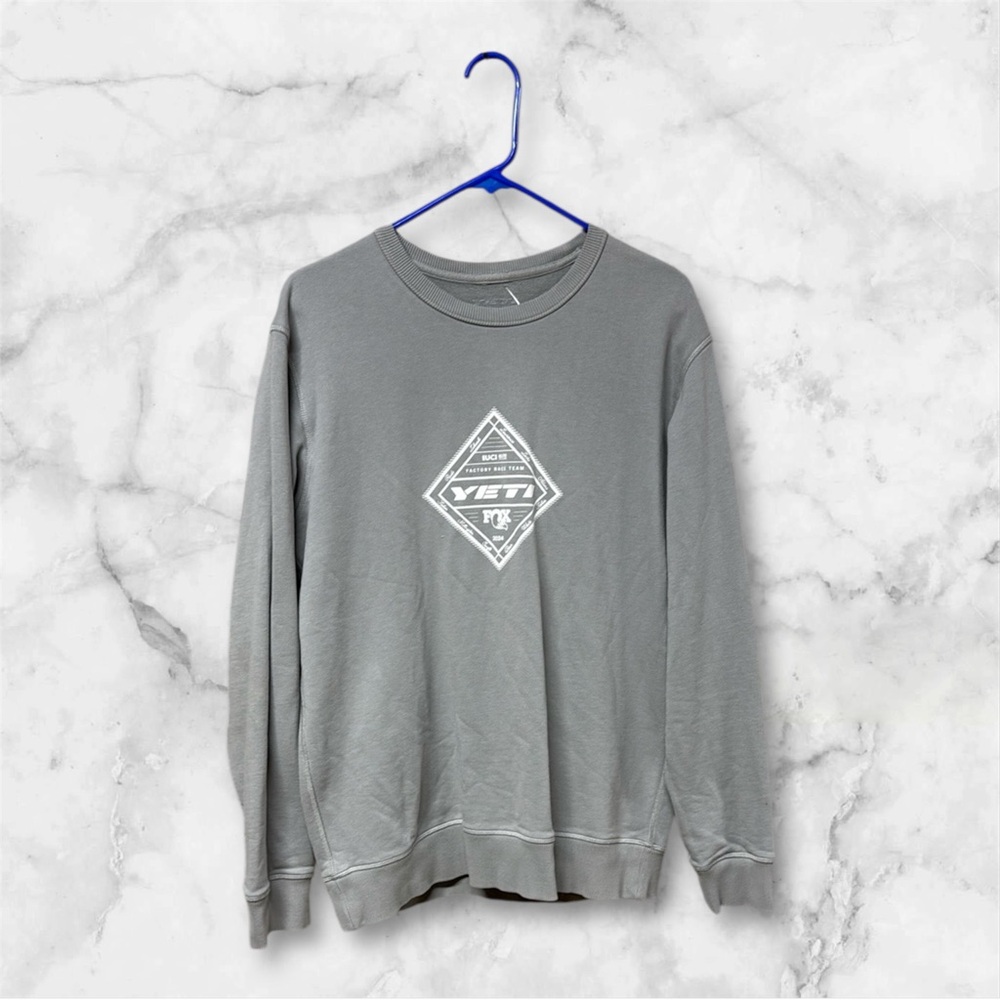 Factory race team Yeti Fox 2024 Gray Crewneck Sweater with Geometric Design